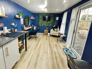 Garden Room- click for photo gallery